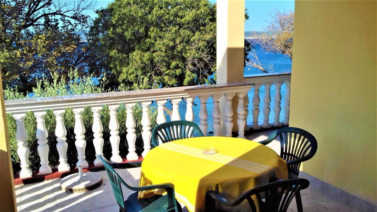 Branko Fabijanic Front Row By The Sea Apartman Selce Kültér fotó