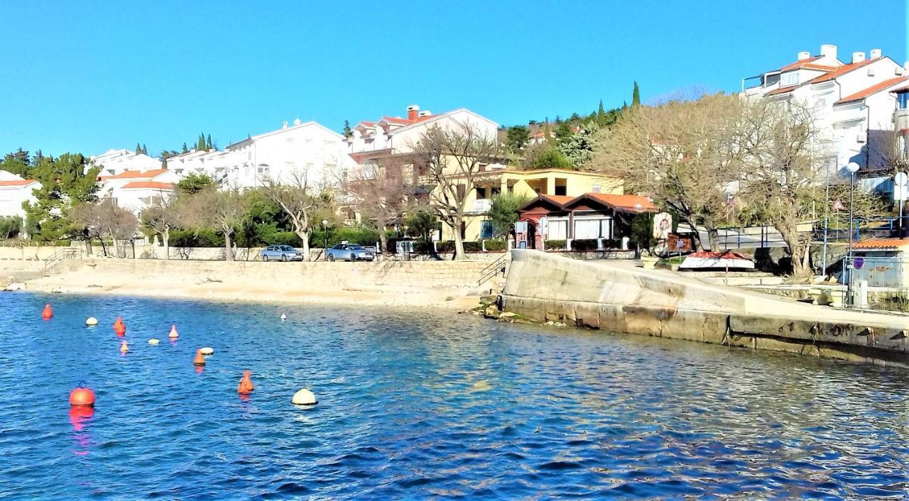 Branko Fabijanic Front Row By The Sea Apartman Selce Kültér fotó